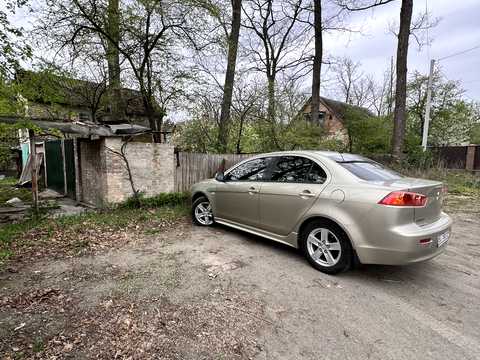 ділянка за адресою Київська вул.