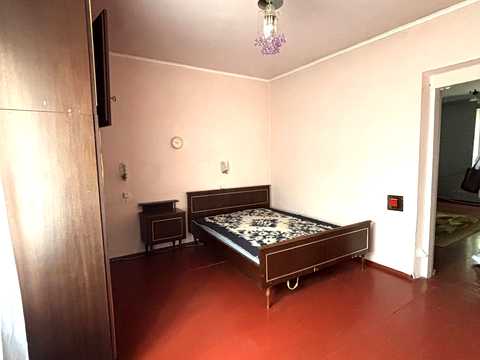 будинок за адресою Центральна вул., 6