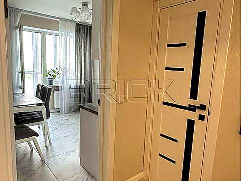 квартира за адресою Ревуцького вул., 54