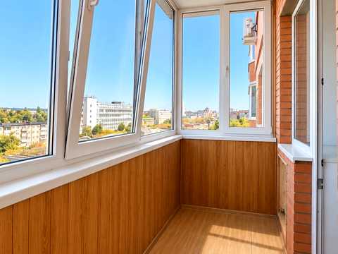 квартира за адресою Соборності вул. (Жовтнева), 77а