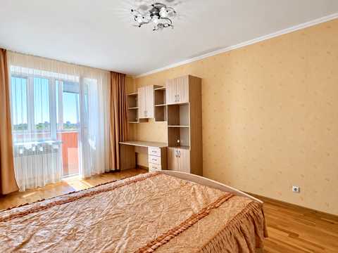 квартира за адресою Соборності вул. (Жовтнева), 77а