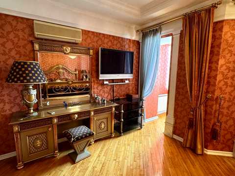 квартира по адресу Владимира Моссаковского ул. (Клари Цеткін), 8