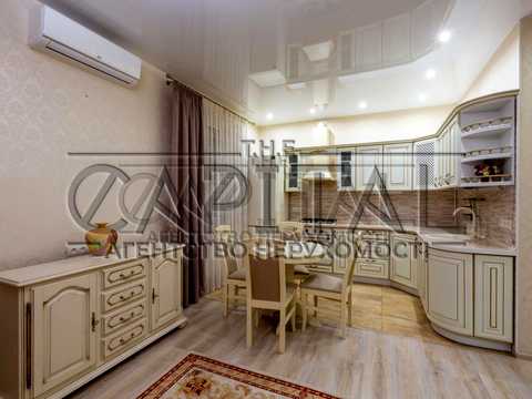 квартира по адресу Печерский спуск, 19