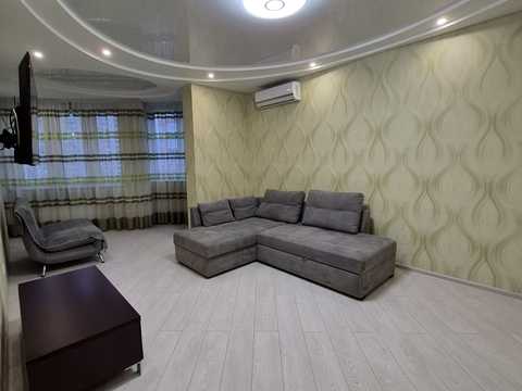 квартира за адресою Анни Ахматової вул., 30