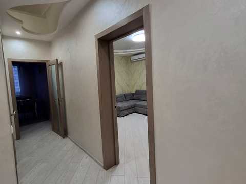 квартира за адресою Анни Ахматової вул., 30