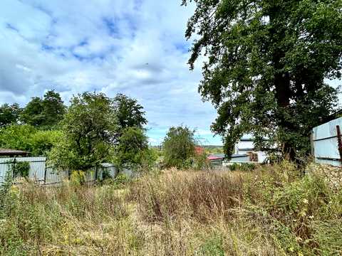 участок по адресу Ново-Оскольская ул., 44