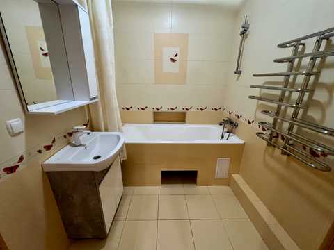 квартира за адресою Соборності вул. (Жовтнева), 77а