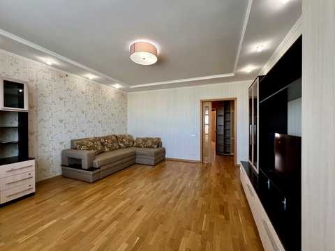 квартира за адресою Соборності вул. (Жовтнева), 77а