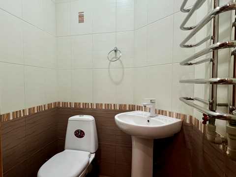 квартира за адресою Соборності вул. (Жовтнева), 77а