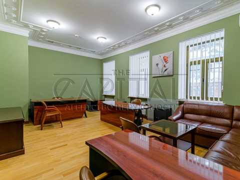 комерційна за адресою Київ, Липська вул., 16