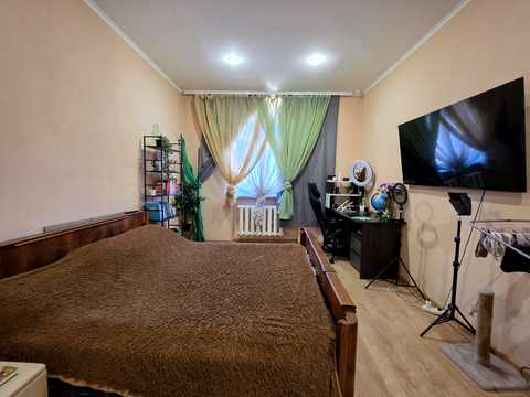 квартира за адресою Свято-Миколаївська вул. (Леніна), 36