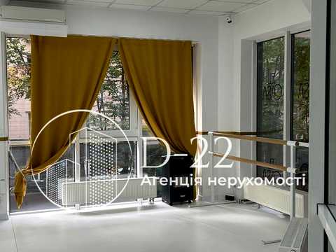комерційна за адресою Кловський узвіз, 7