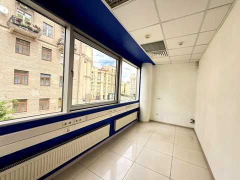 комерційна за адресою Софіївська вул., 1/2