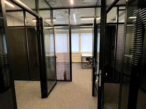 комерційна за адресою Петра Григоренка просп., 1
