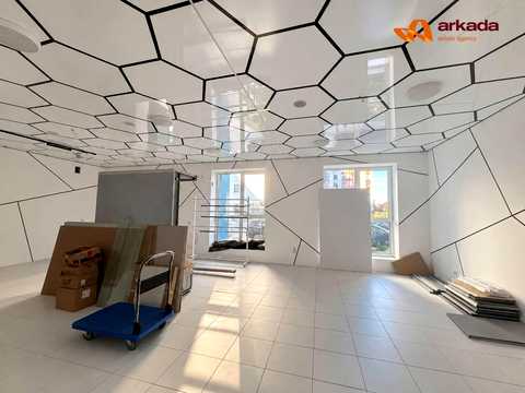 комерційна за адресою Фортечна вул., 10