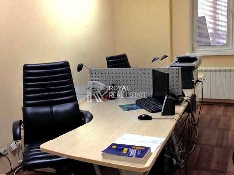 комерційна за адресою Лютеранська вул., 19б