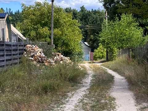 участок по адресу Лісовий