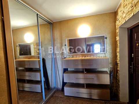 квартира за адресою Симона Петлюри вул. (Черняховського), 21