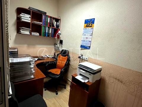 коммерческая по адресу Владимира Ивасюка просп. (Героїв Сталінграду), 4