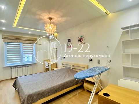 квартира за адресою Київ, Олени Пчілки вул., 4
