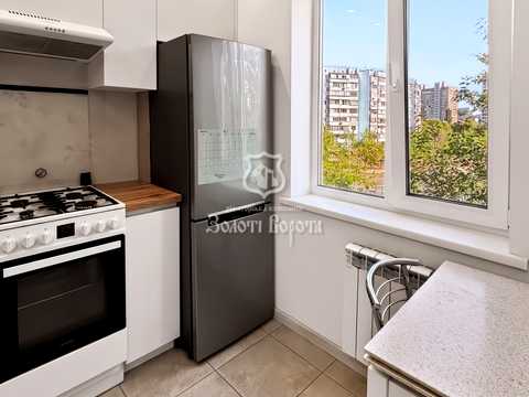квартира за адресою Каштанова вул., 13