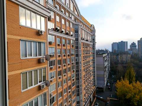 квартира по адресу Василия Тютюнника ул. (Анрі Барбюса), 5-В