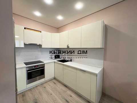 квартира по адресу Драгоманова ул., 4-А