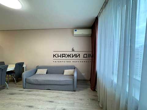 квартира по адресу Драгоманова ул., 4-А