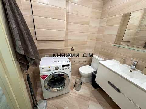 квартира по адресу Драгоманова ул., 4-А