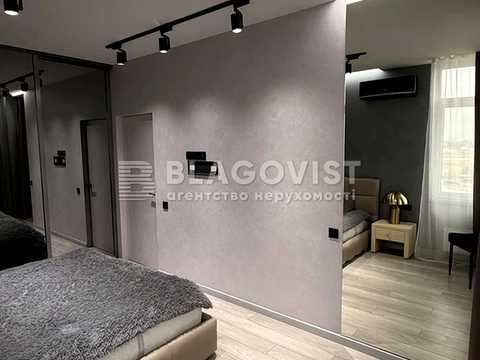 квартира за адресою Юнацька вул., 1