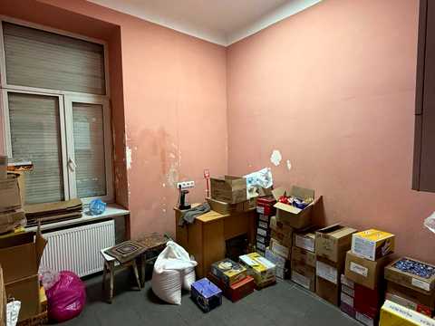 комерційна за адресою Івана Франка вул., 83