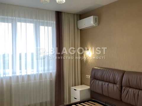 квартира за адресою Воскресенська вул., 18