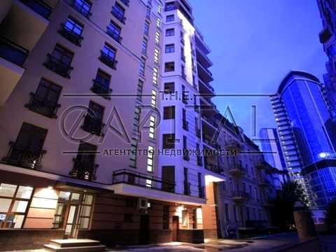 комерційна за адресою Пирогова вул., 2/37б