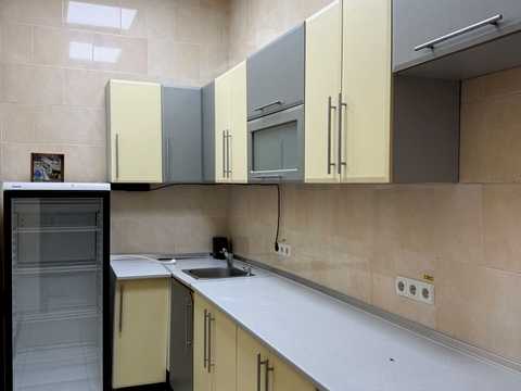 комерційна за адресою Шевченка вул., 47