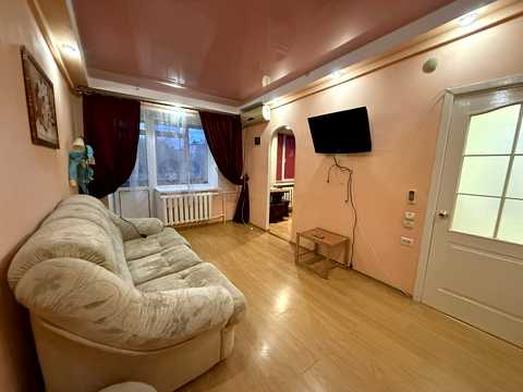 квартира за адресою Нижньодніпровська вул., 4