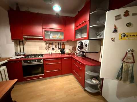 квартира за адресою Нижньодніпровська вул., 4
