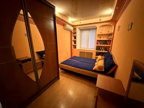квартира за адресою Нижньодніпровська вул., 4