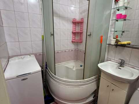 квартира за адресою Нижньодніпровська вул., 4