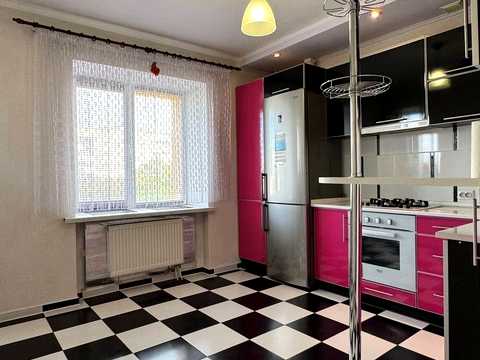 квартира за адресою Хмельницький, Героя України Дмитра Крамара вул., 7