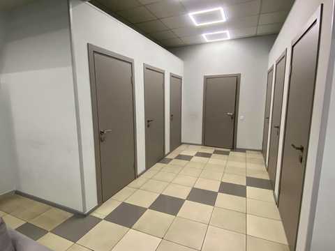 коммерческая по адресу Вулиця, 1