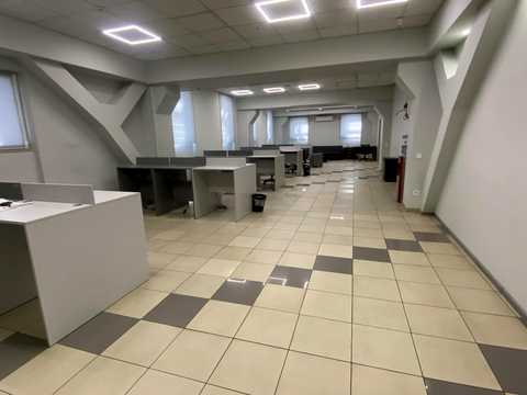 коммерческая по адресу Вулиця, 1