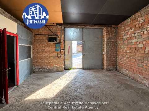 комерційна за адресою Чернівці, Індустріальний пров., 7