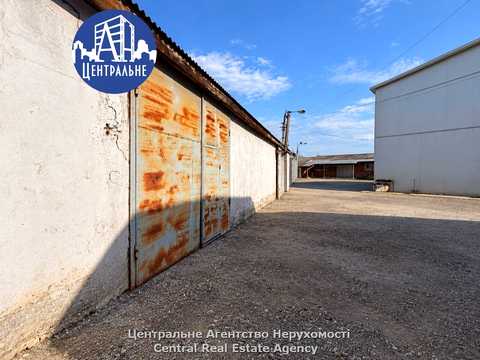 комерційна за адресою Чернівці, Індустріальний пров., 7