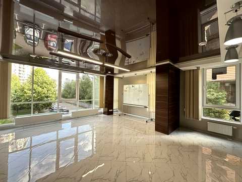 комерційна за адресою Старонаводницька вул., 13б