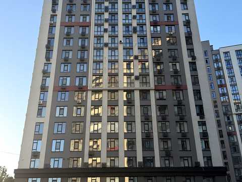 квартира за адресою Київ, Любомира Гузара просп. (Космонавта Комарова), 13