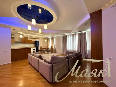 квартира за адресою Андрія Верхогляда вул. (Михайла Драгомирова), 4