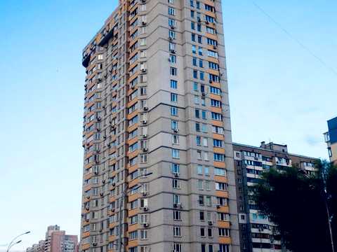 комерційна за адресою Здолбунівська вул., 9