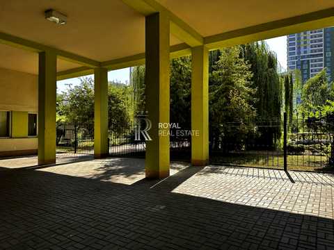 комерційна за адресою Байди-Вишневецького вул. (Осиповського), 1 б