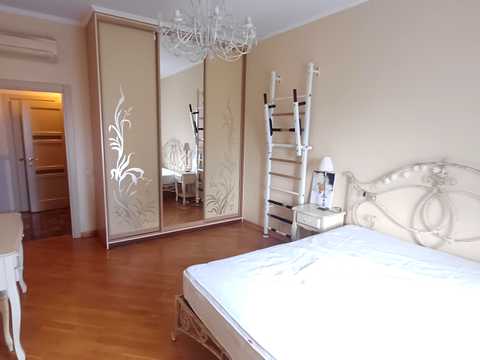 квартира за адресою Дмитрівська вул., 69