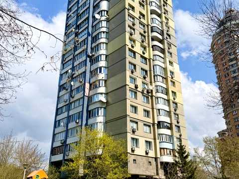 квартира за адресою Старонаводницька вул., 4